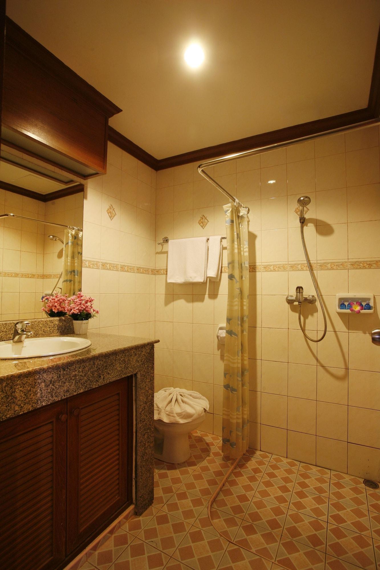 Patong Jiraporn Hill Resort מראה חיצוני תמונה