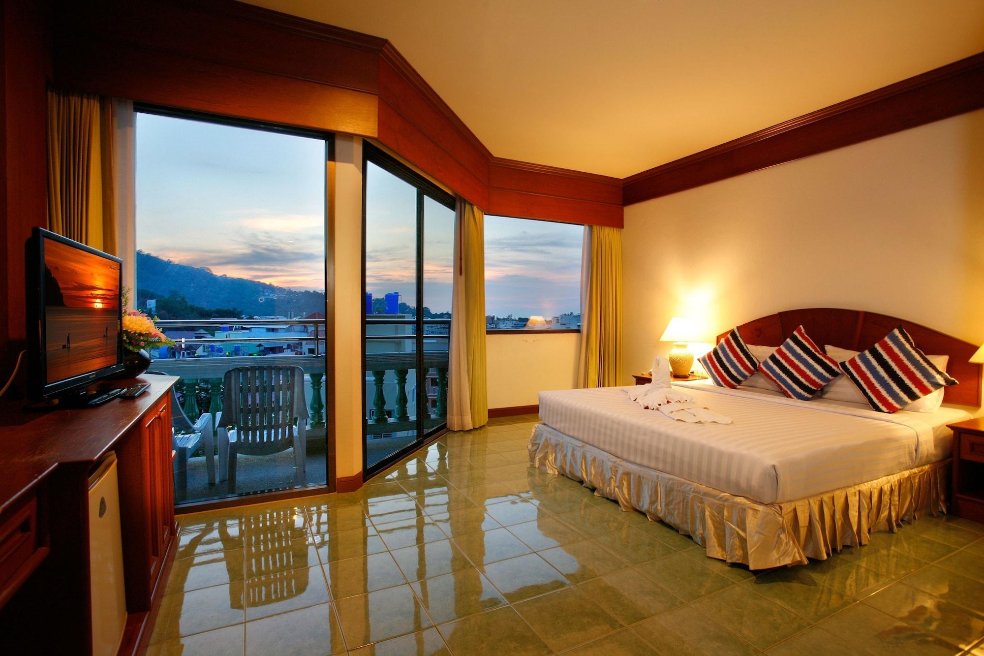 Patong Jiraporn Hill Resort מראה חיצוני תמונה